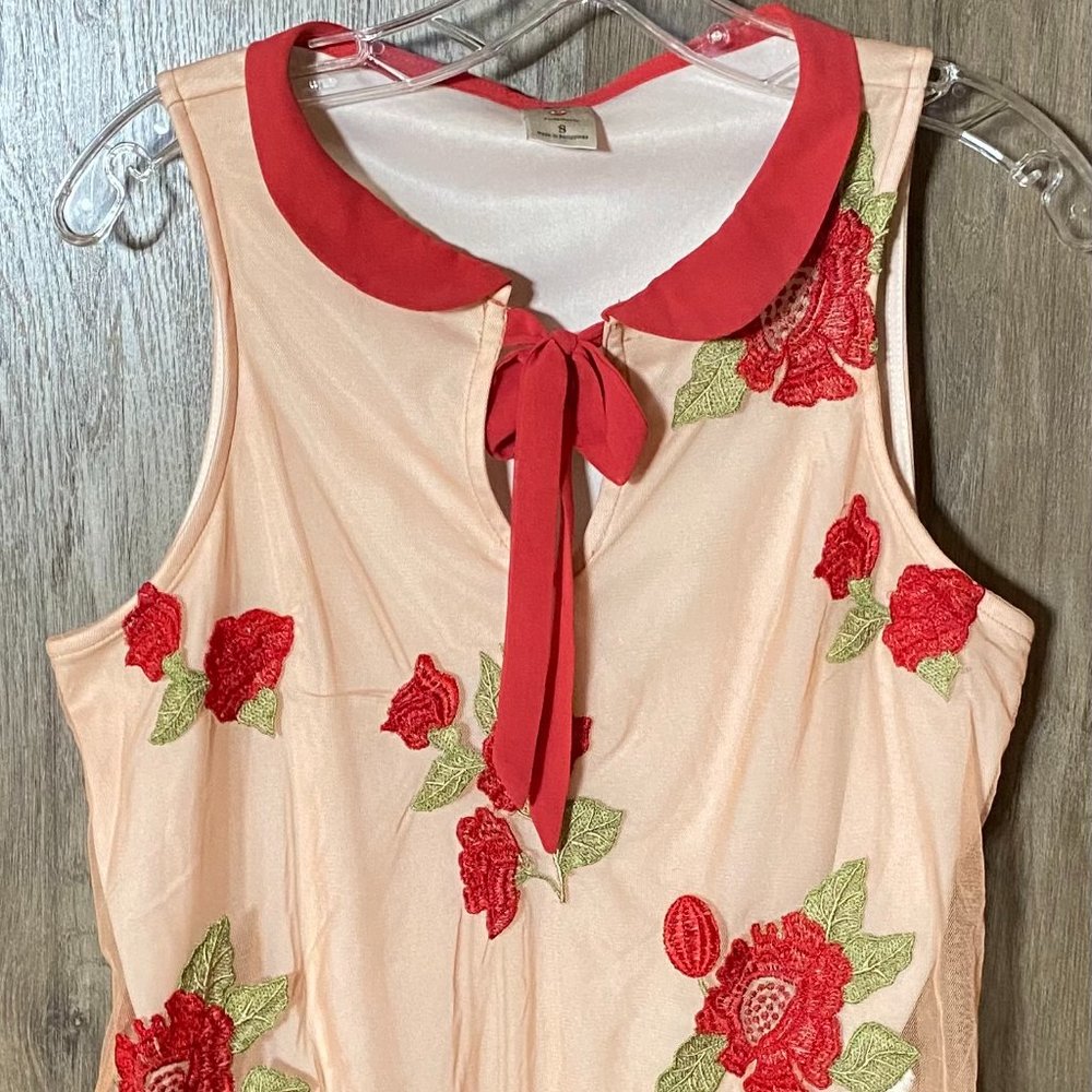 Disney LC Lauren Conrad Sleeveless Mesh Embroidered Roses Shirt Top Size Small